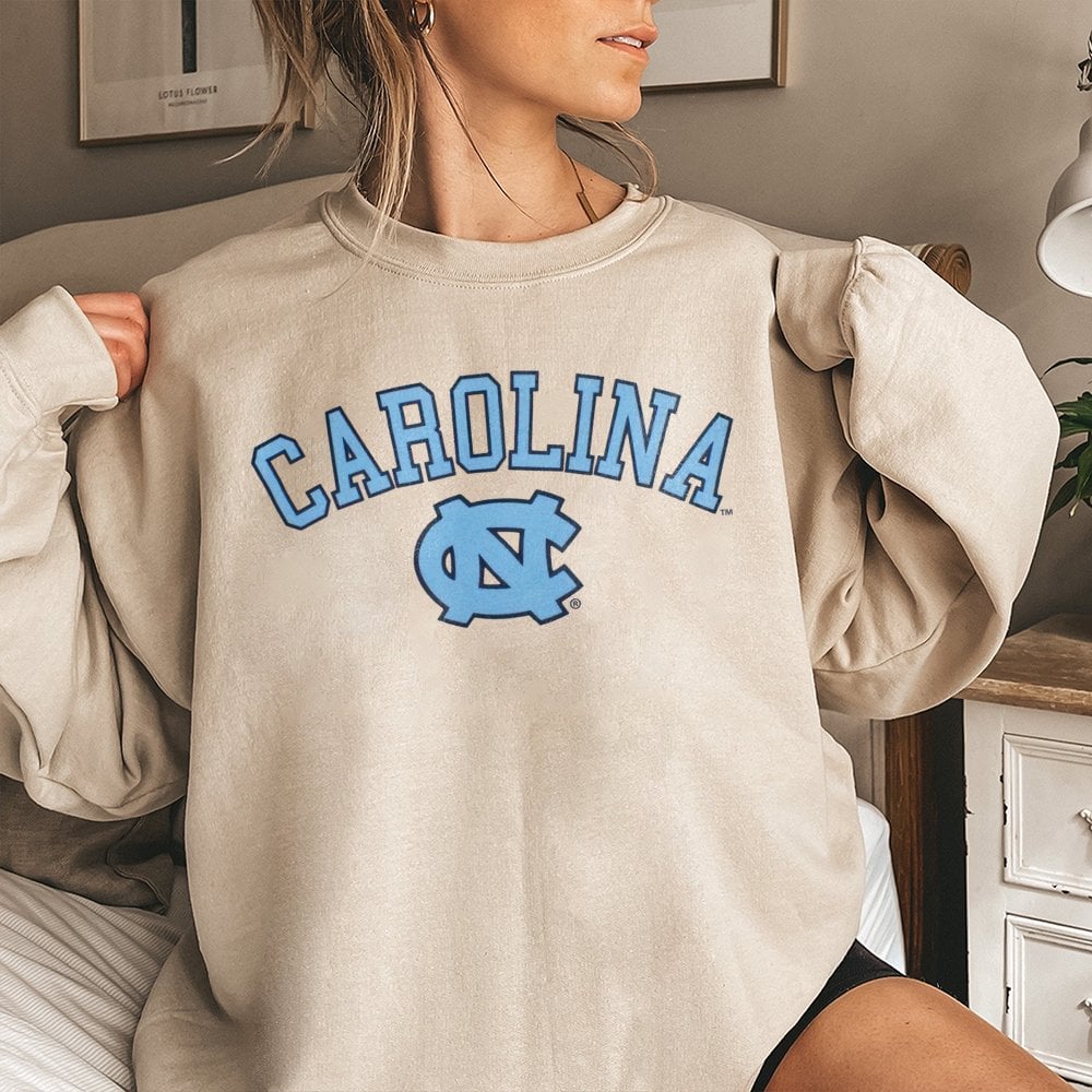 North Carolina Tar Heels Sweatshirt | Classic UNC Logo Graphic Crewneck | Soft Cotton Blend Apparel | College Sports Fan Gift